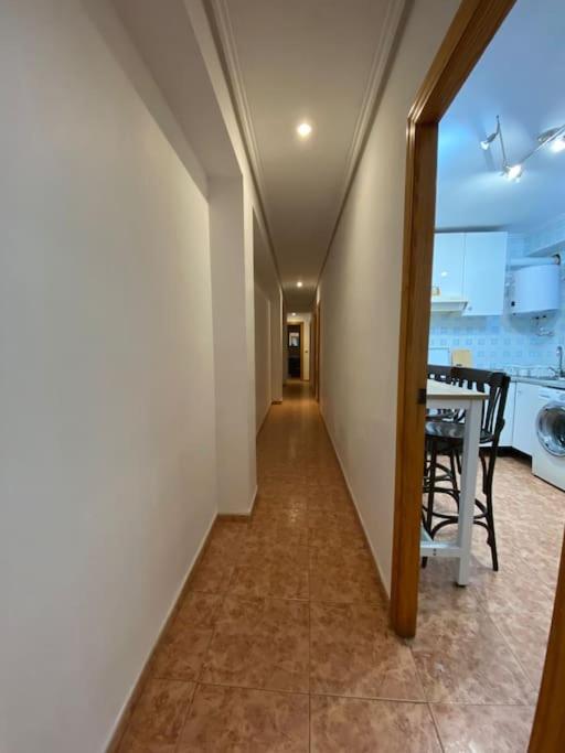 Rooms In Spacious Beach Flat In Valência Exterior foto